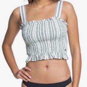 White and grey striped Roxy cropped top
